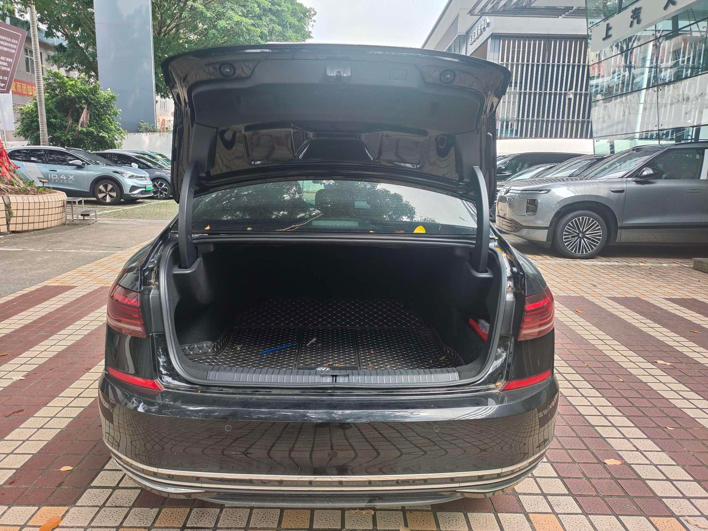 Certificated Pre-Owned SAIC Volkswagen Passat 2022 330TSI Starry Luxury Edition -u24056101