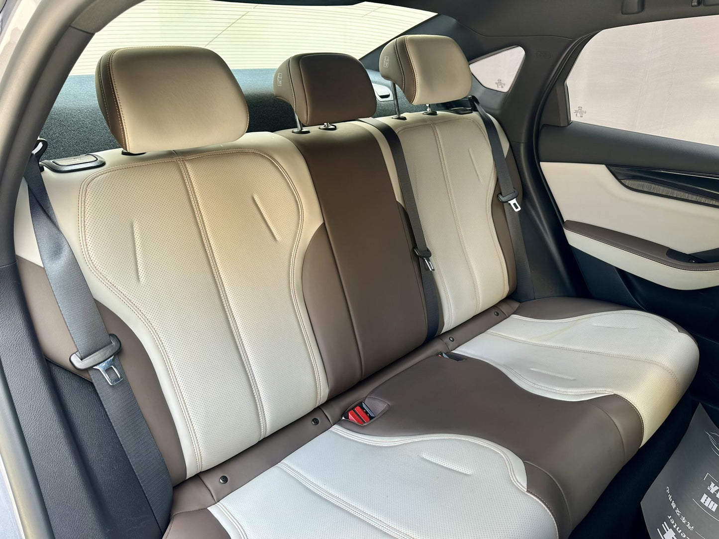 Certificated Pre-Owned BYD Qin PLUS DM 2024 Honor Edition DM-i 55KM Leading Model -u24052389