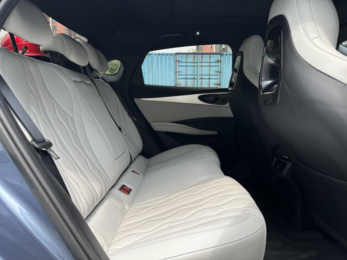 Certificated Pre-Owned BYD Seal 06DM 2024 DM-i 120KM Flagship Edition -u24059064