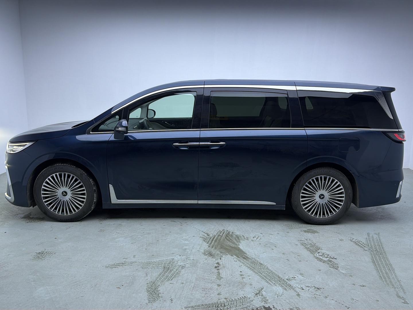 Certificated Pre-Owned VOYAH Dreamer PHEV 2025 4WD Flagship Kunpeng Edition -u24051633
