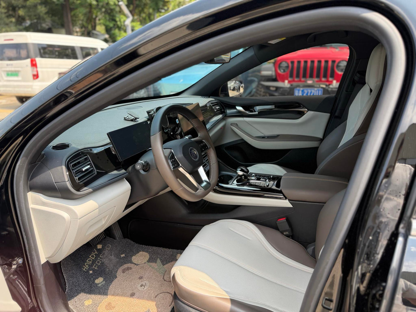 Certificated Pre-Owned BYD Qin PLUS DM 2023 DM-i Champion Edition 55KM Leading Model -u24091240
