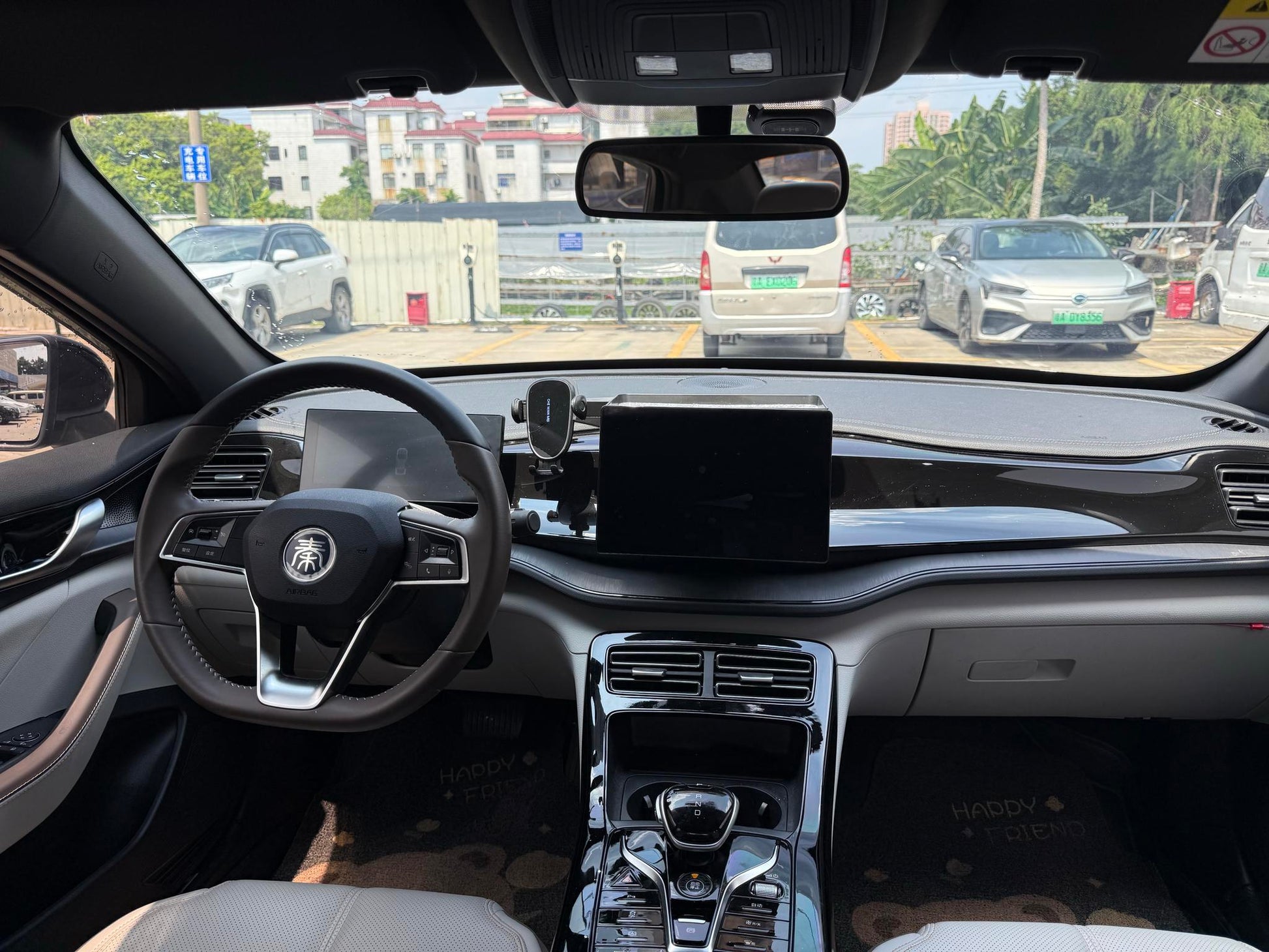 Certificated Pre-Owned BYD Qin PLUS DM 2023 DM-i Champion Edition 55KM Leading Model -u24091240