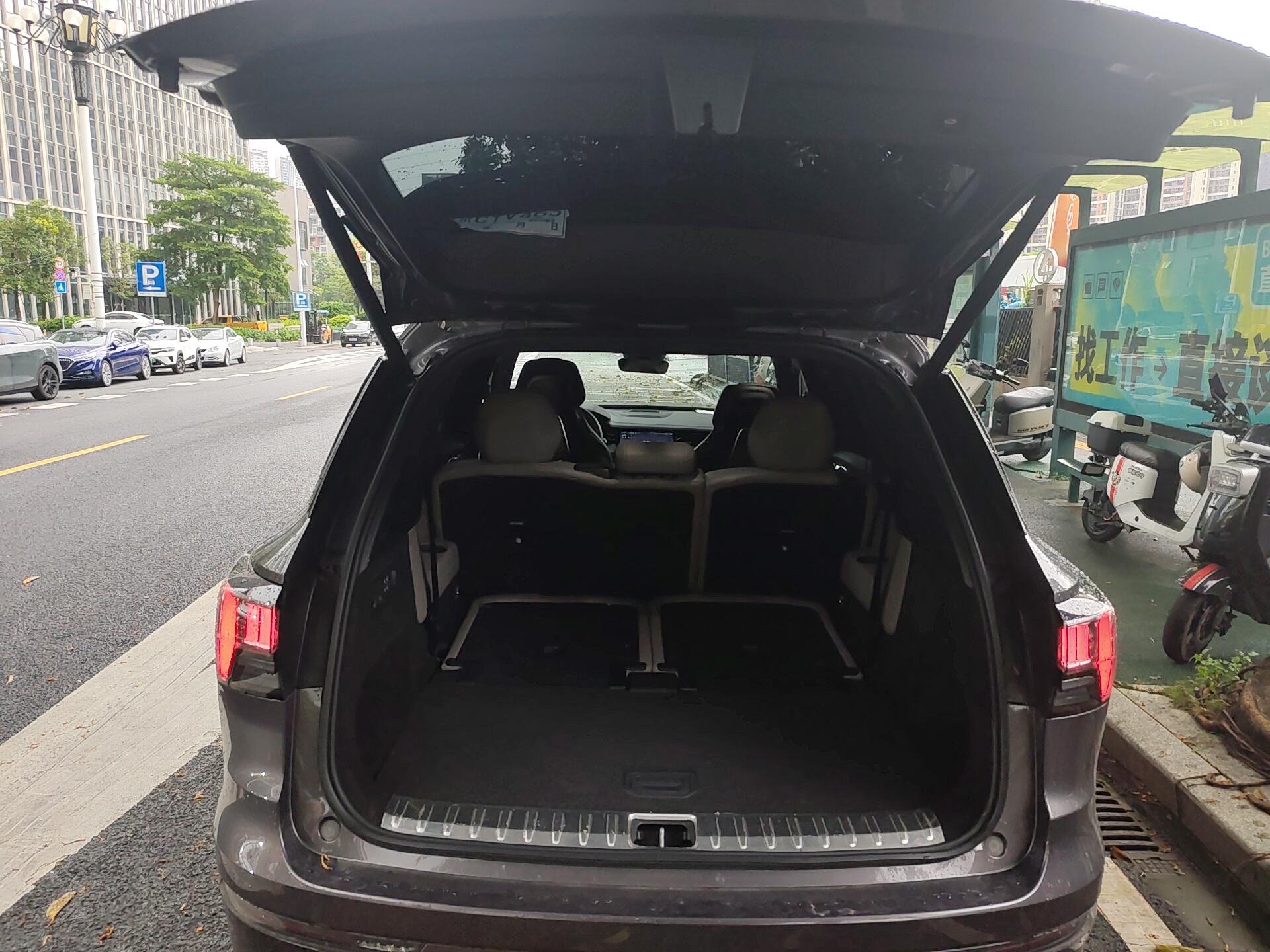 Certificated Pre-Owned Lynk & Co 09 EM-P 2023 EM-P 2.0TD Long Voyage Edition 7-Seater PM -u24123045