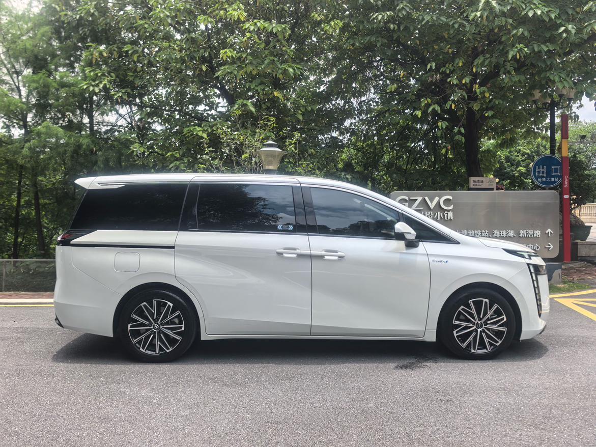 Certificated Pre-Owned GAC Trumpchi E8 PHEV 2024 2.0ATK 150km MAX Edition -u24126892