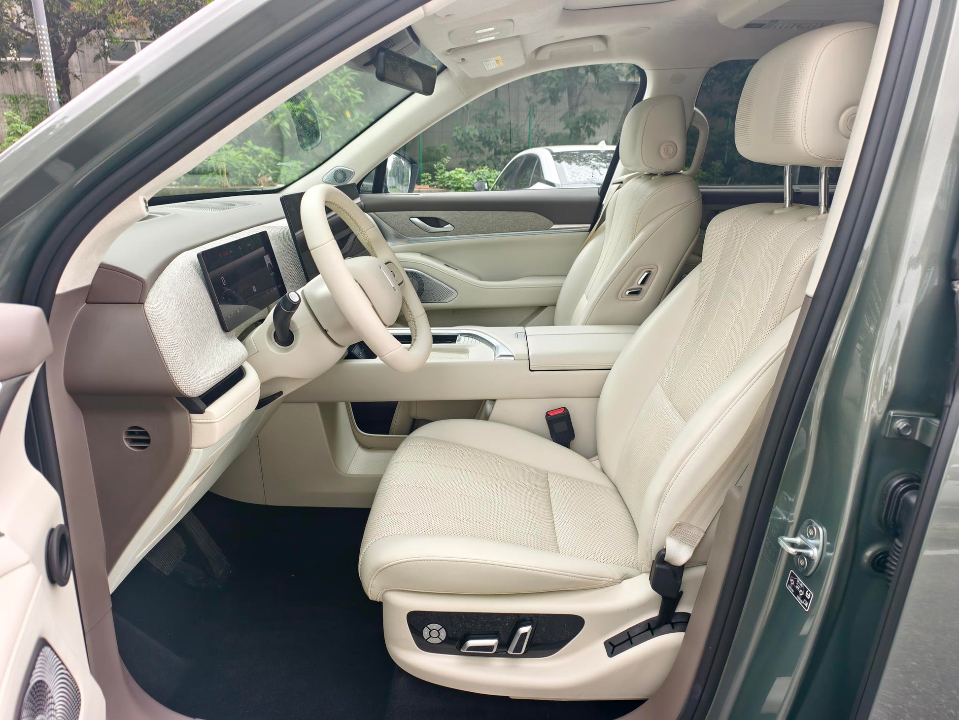 Certificated Pre-Owned GWM Lanshan 2025 4WD Ultra -u24127117