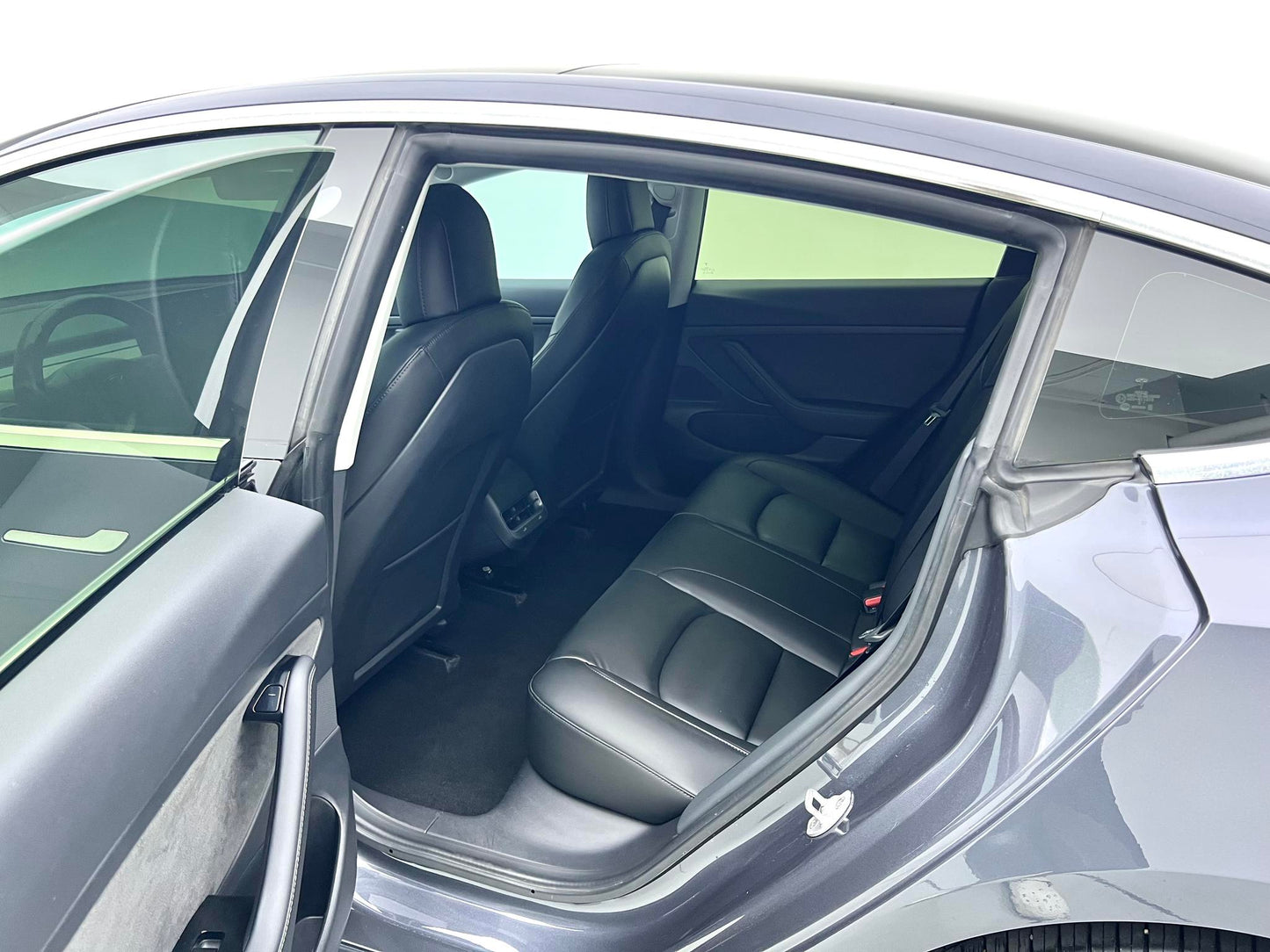 Certificated Pre-Owned Tesla Model 3 2019 Standard Range Rear-Wheel Drive Upgraded Version -u24073970