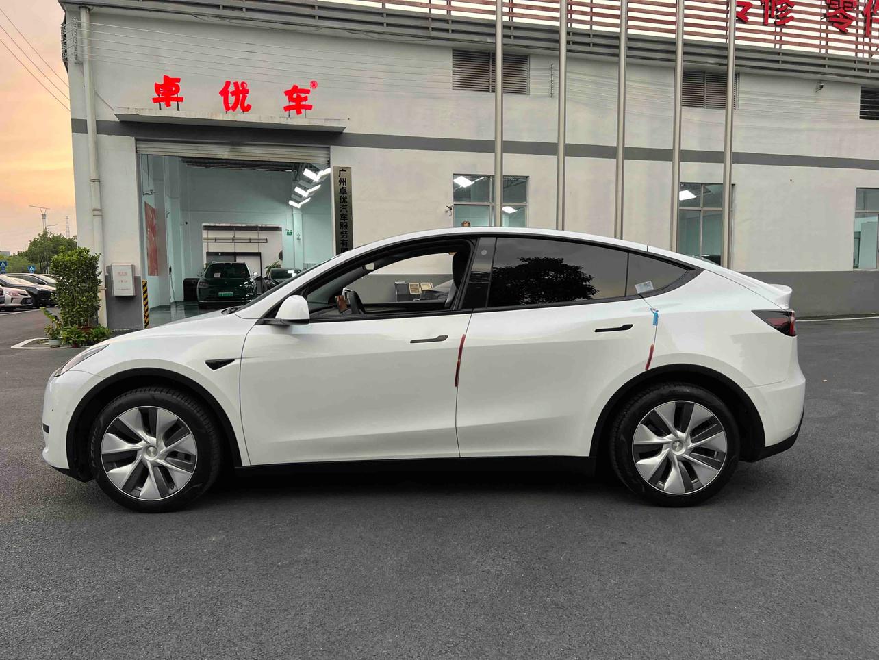 Certificated Pre-Owned Tesla Model Y 2022 Refreshed Rear-Wheel Drive Version -u24134808