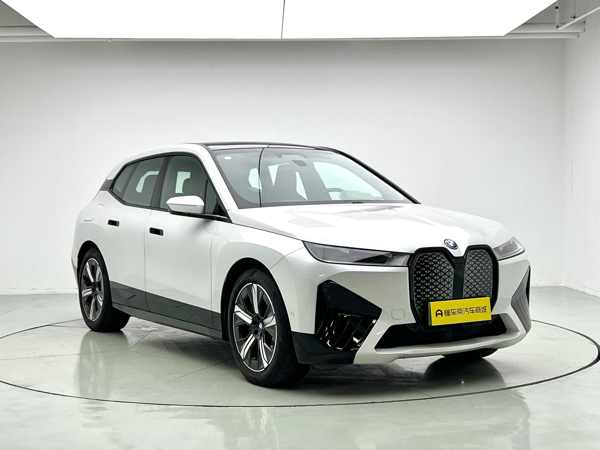Certificated Pre-Owned BMW iX 2023 xDrive40 -u24123047