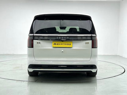 Certificated Pre-Owned ZEEKR 009 2024 Six-Seater Executive Edition Four-Wheel Drive 108kWh-u22959937