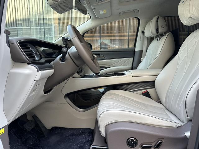 Certificated Pre-Owned Denza D9 DM 2022 Edition 970 4WD Flagship Model -u22445736