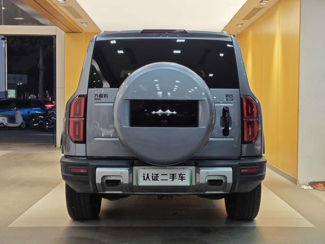 Certificated Pre-Owned Formula Leopard 5 2023 Pilot Edition -u22115699