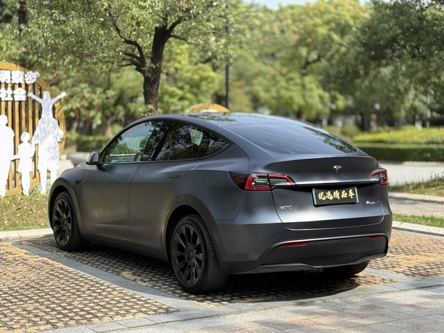 Pre-Owned Tesla Model Y 2022 Model Facelift Long-Range All-Wheel Drive Version