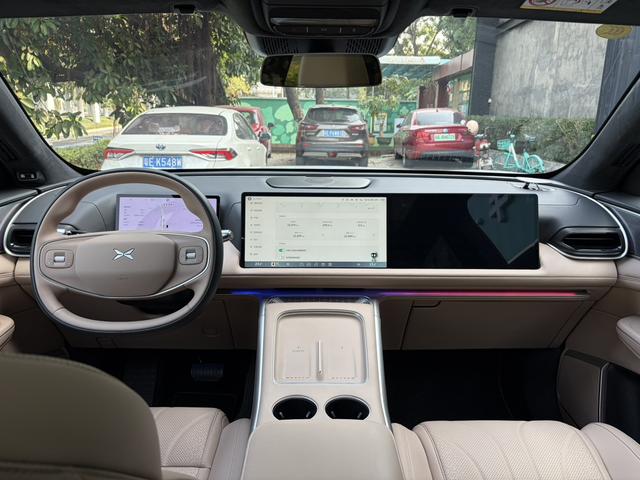 Certificated Pre-Owned XPENG G9 2025 625 Long Range Maxu22148864