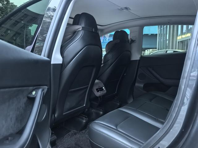 Pre-Owned Tesla Model Y 2024 Rear-Wheel Drive Version