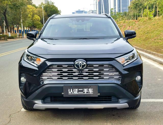 Certificated Pre-Owned RAV4 Rongfang 2020 2.0L CVT Four-Wheel Drive Premium Edition - u22552643