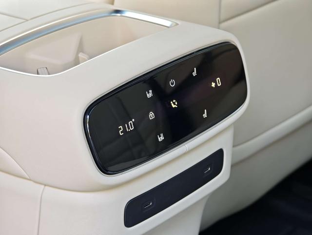 Pre - Owned Shenlan S09 2025 Rear - Wheel Drive Ultra+