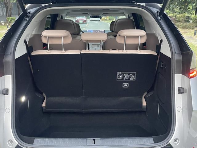 Certificated Pre-Owned XPENG X9 2024 702 Ultra Long Range Max-u21419794