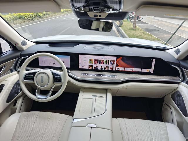 Certificated Pre-Owned GWM Lanshan 2023 4WD Ultra-Long Range Edition -u22504261