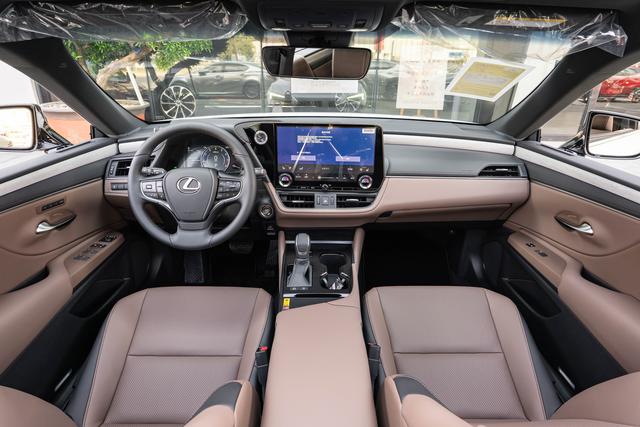 Certificated Pre-Owned Lexus ES 2025 200 Premium Edition - u22468399