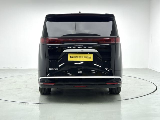 Certificated Pre-Owned Denza D9 DM 2024 980 4WD Honor Edition -u22670329