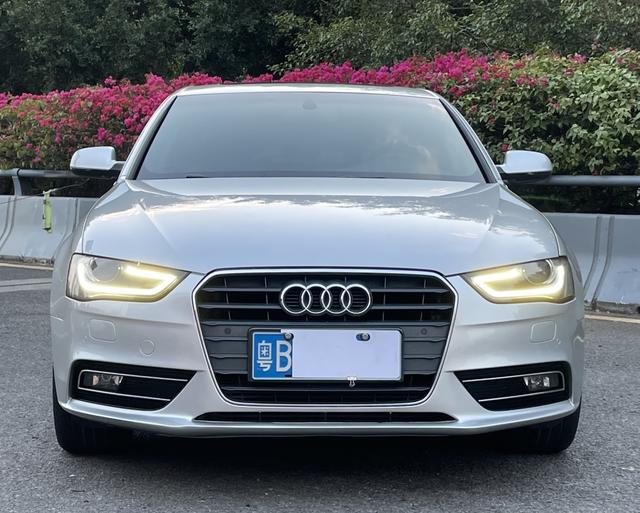 Certificated Pre-Owned Audi A4L 2015 35 TFSI Automatic Comfort Edition - u22553239