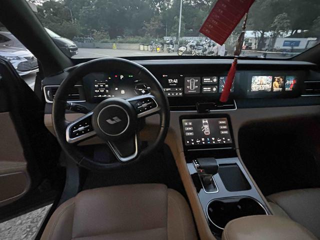 Pre - Owned Li L9 2021 Extended - Range 6 - Seat Edition