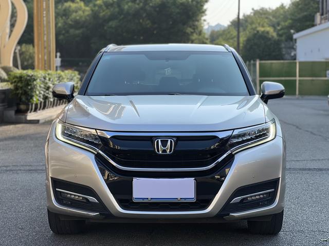 Certificated Used Honda UR-V 2017 370TURBO Two-Wheel Drive Premium Edition National V
