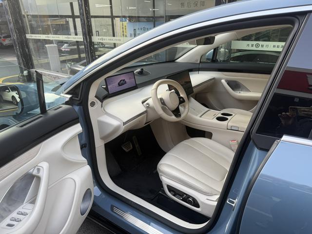 Certificated Pre-Owned Zhijie R7 2024 All-Electric 100kWh Ultra Four-Wheel Drive Version -u22335897