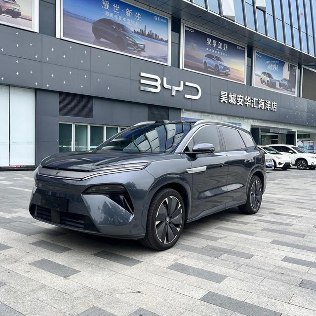 Pre-Owned Tang L EV 2025 Model 600KM 4WD LiDAR Flagship Version