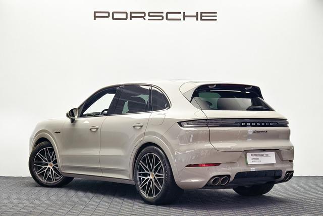 Certificated Pre-Owned Porsche Cayenne E-Hybrid 2024 Cayenne S E-Hybrid 3.0T -u21623001