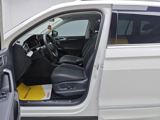 Certificated Pre-Owned Tiguan L PHEV 2022 430PHEV Plug-in Hybrid Premium Edition -u22415340