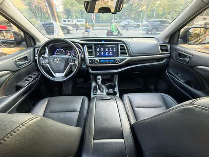 Certificated Used GAC Toyota Highlander 2018 Model 2.0T Four-Wheel Drive Limited Edition 7 Seats China V