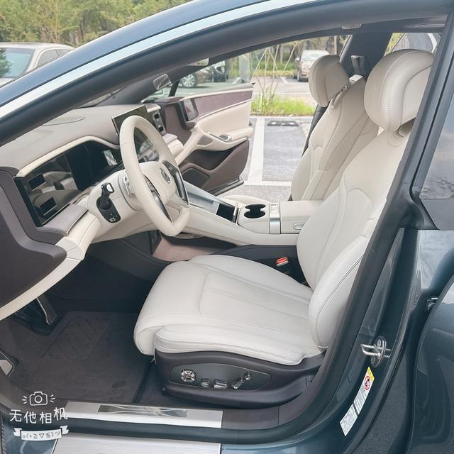 Certificated Pre-Owned Denza Z9 DM 2024 Edition 1100 4WD Ultra Version -u21159127