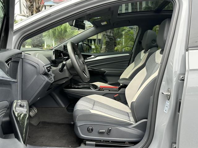 Certificated Pre-Owned ID.4 Crozz 2022 Long Range Pure Plus