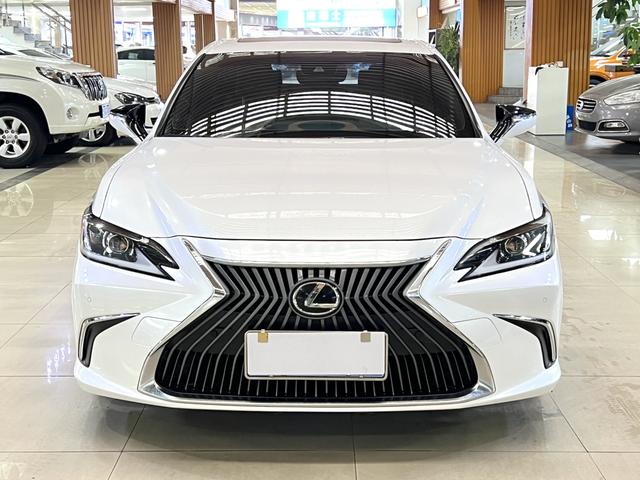 Certificated Pre-Owned Lexus ES 2020 Model 200 Premium Edition National VI - u22628541