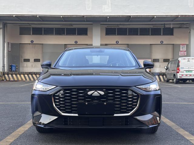 Certificated Pre-Owned BYD Fengyun A8L 2025 145km Standard Version -u22094727