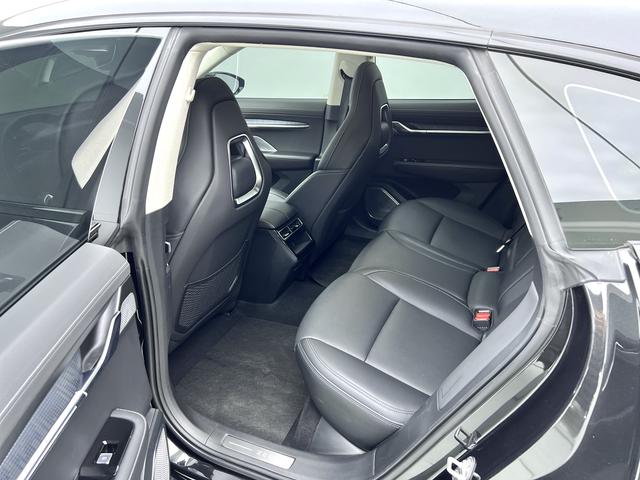 Certificated Pre-Owned ZEEKR 001 2022 Long Range Dual-Motor WE Version -u22521560