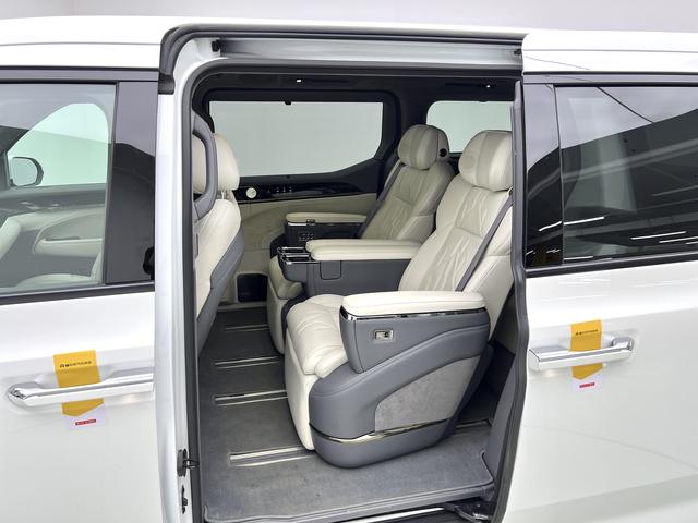 Certificated Pre-Owned ZEEKR 009 2024 Six-Seater Executive Edition Four-Wheel Drive 108kWh-u22959937