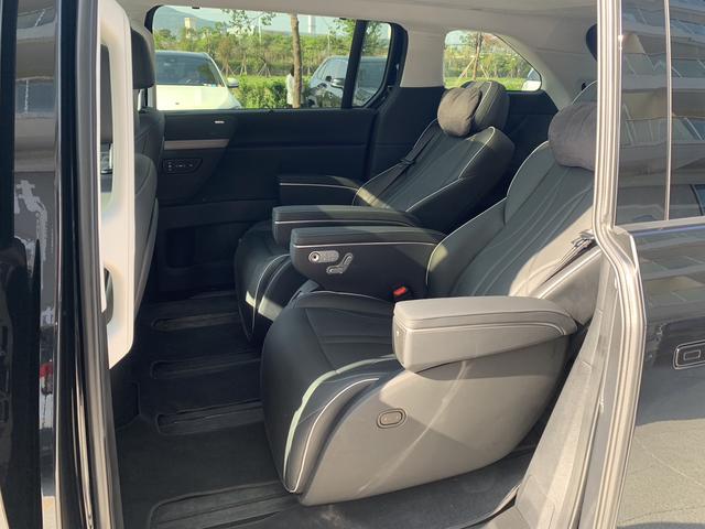 Certificated Pre-Owned XPENG X9 2024 702 Ultra Long Range Max-u22969143