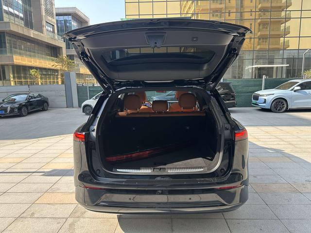 Certificated Pre-Owned XPENG G9 2025 625 Long Range Max-u22079404