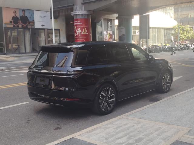 Pre-Owned Li L9 2023 Pro Edition