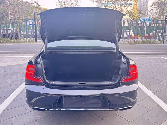 Certificated Pre-Owned Volvo S90 PHEV 2020 2.0T T8 E-Drive Hybrid Inscription Luxury Edition