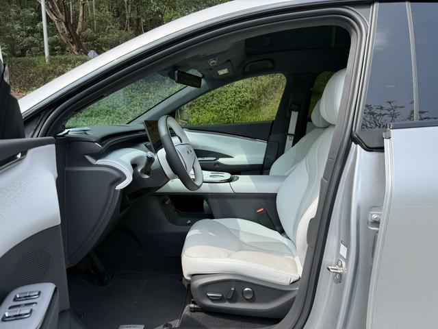 Certificated Pre-Owned XPENG G7 2025 Pure Electric 702 Ultra Long Range Max -u22966791