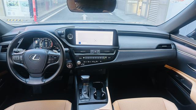 Certificated Pre-Owned Lexus ES 2022 200 Premium Edition - u22317647