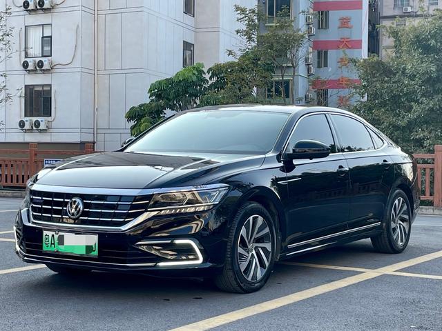 Certificated Pre-Owned Volkswagen Passat PHEV 2019 430PHEV Hybrid Luxury Edition -u22672905