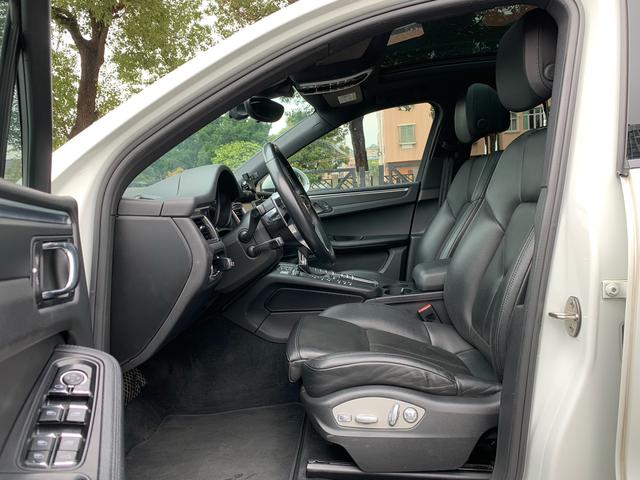 Certificated Pre-Owned Porsche Macan 2016 Macan 2.0T - u22642013