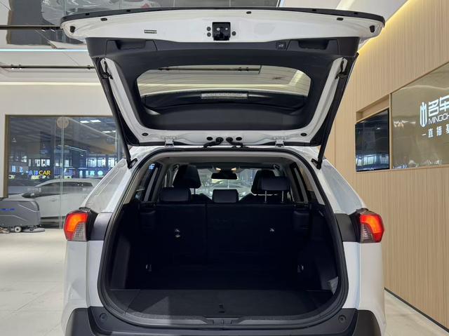 Certificated Pre-Owned RAV4 Rongfang 2021 2.0L CVT Two-Wheel Drive Fashion Plus Edition - u22464087