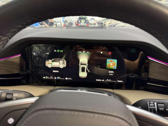 Pre - Owned 2022 AITO M7 Two - Wheel Drive Comfort Edition