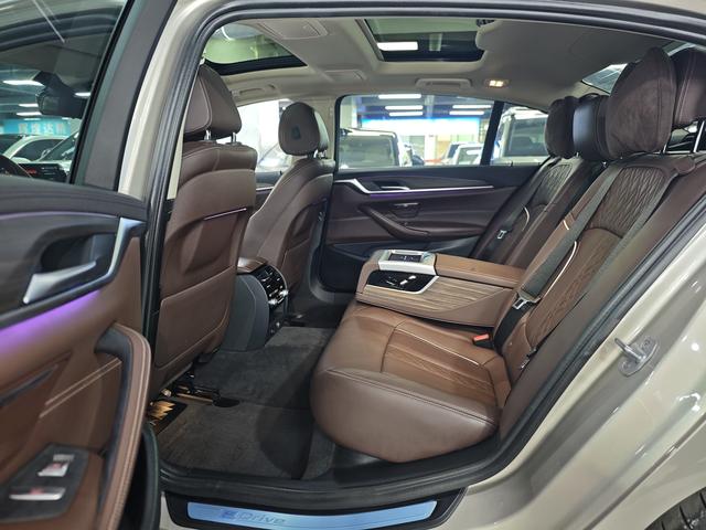 Certificated Pre-Owned BMW 5 Series PHEV 2018 530Le Luxury Package -u21922272