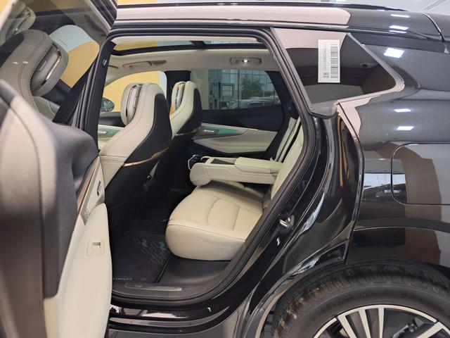 Certificated Pre-Owned Lynk & Co 08 EM-P 2025 245 Ultra-Long Range Halo -u21914876